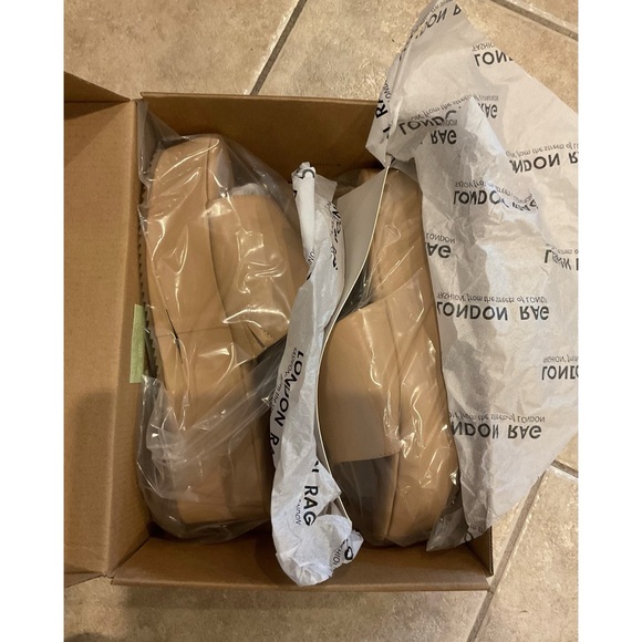 Karly Chunky Platform Sliders - Picture 6 of 7